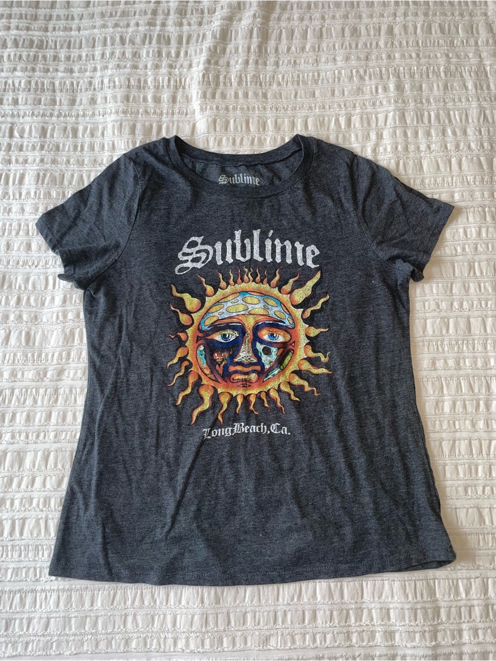 Sublime Women's Short Sleeve Graphic Tee in Charcoal